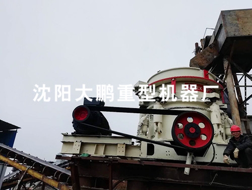 HP系列多缸液壓圓錐破碎機 使用現場